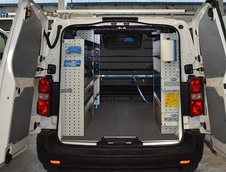 01 toyota proace meublé Syncro Suisse