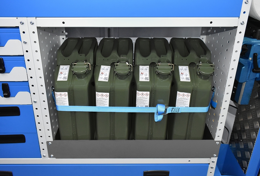 étagère pour liquides avec bidons métalliques Syncro Suisse